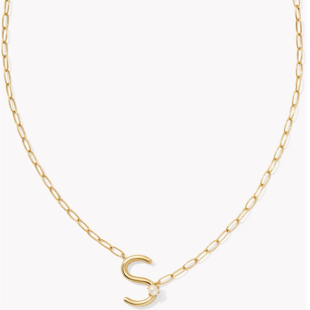 Kendra Scott Pearl Gold Letter S Short Pendant Necklace